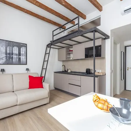Stylish Loft In Porta Romana Apartamento Milán